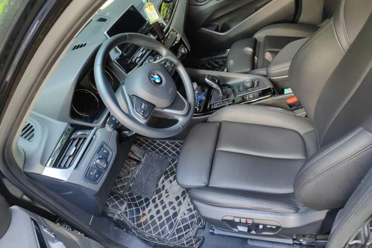 Used BMW X2 2018 sDrive25i Leading Model M Sport Package China V Left Front Seat