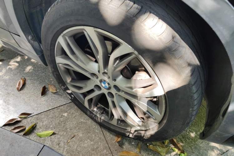 Used BMW X2 2018 sDrive25i Leading Model M Sport Package China V Right Front Wheel Hub