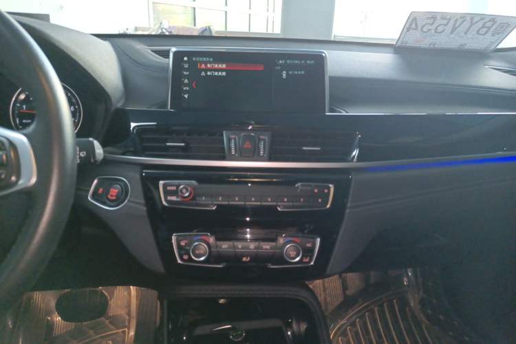 Used BMW X2 2018 sDrive25i Leading Model M Sport Package China V Audio And AC Panel
