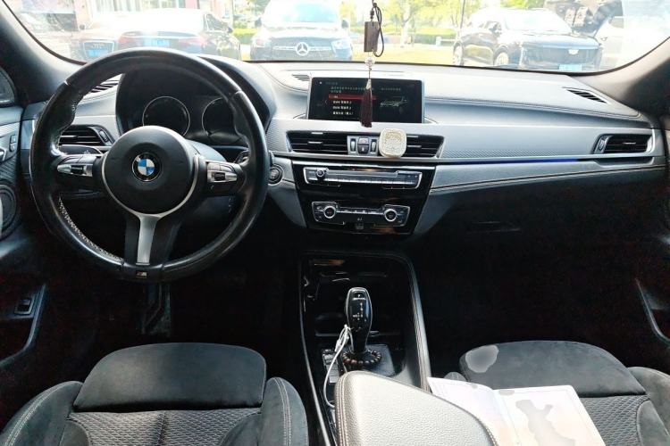 Used BMW X2 2018 sDrive25i Luxury M Sport Package China V Emission Standard Center Console