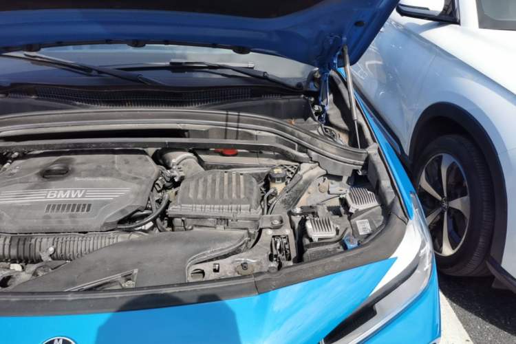 Used BMW X2 2018 sDrive25i Luxury M Sport Package China V Emission Standard Engine Bay Left
