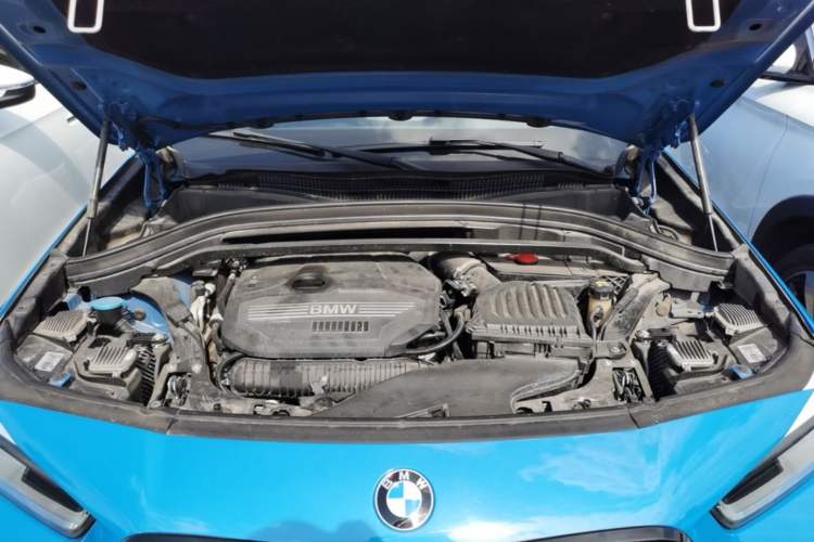 Used BMW X2 2018 sDrive25i Luxury M Sport Package China V Emission Standard Engine Bay