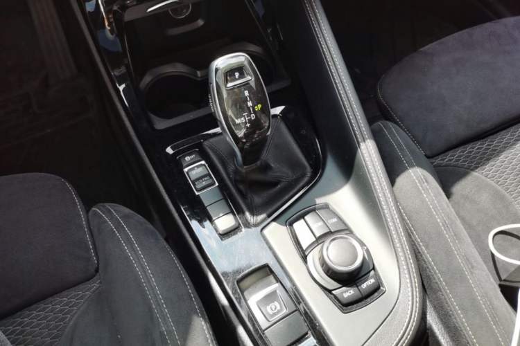 Used BMW X2 2018 sDrive25i Luxury M Sport Package China V Emission Standard Gear Lever