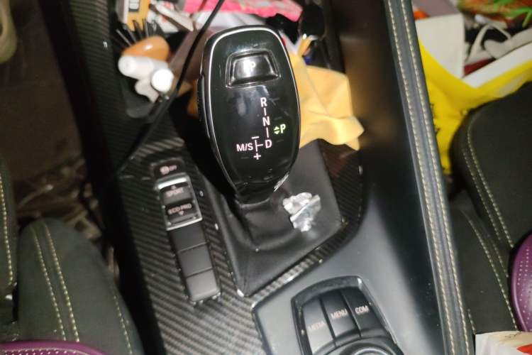 Used BMW X2 2018 sDrive25i Luxury Model with M Off-Road Package China V Emission Standard Gear Lever