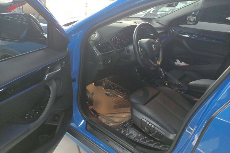 Used BMW X2 2018 sDrive25i Leading Model M Sport Package China V Interior 3