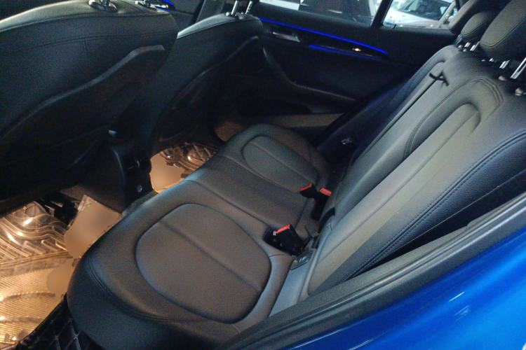 Used BMW X2 2018 sDrive25i Leading Model M Sport Package China V Interior 4