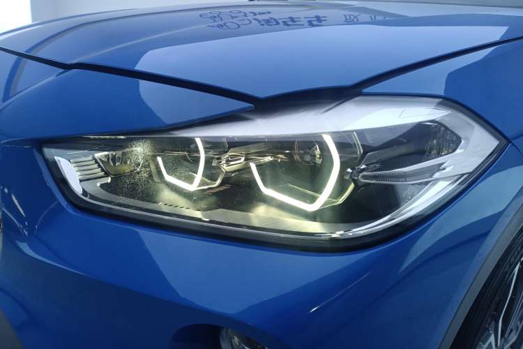 Used BMW X2 2018 sDrive25i Luxury Model with M Off-Road Package China V Emission Standard Left Front Headlight