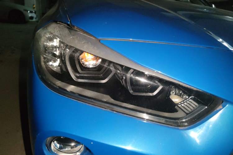 Used BMW X2 2018 sDrive25i Luxury Model with M Off-Road Package China V Emission Standard Right Front Headlight