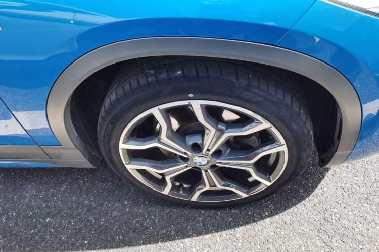 Used BMW X2 2018 sDrive25i Luxury M Sport Package China V Emission Standard Right Front Wheel Hub