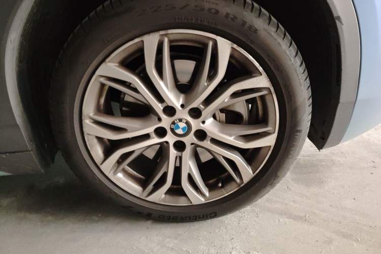 Used BMW X2 2018 sDrive25i Leading Model M Sport Package China V Right Front Wheel Hub