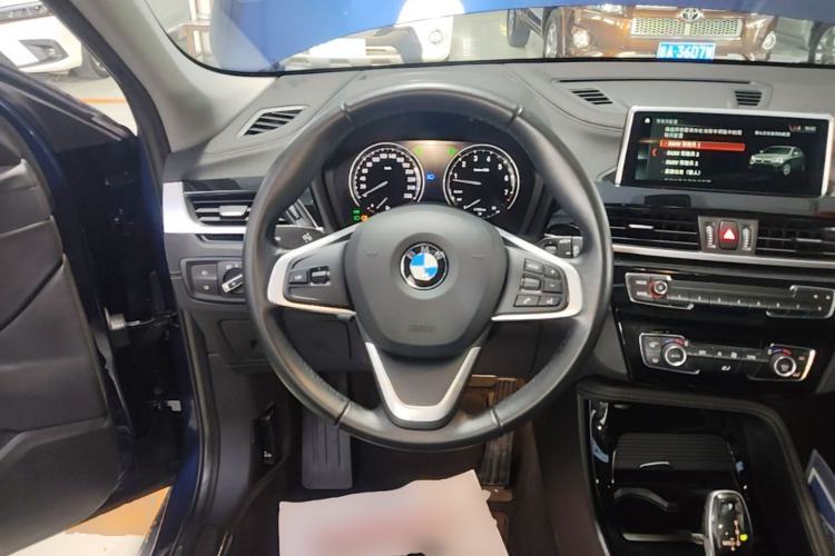 Used BMW X2 2018 sDrive25i Leading Model M Sport Package China V Steering Wheel
