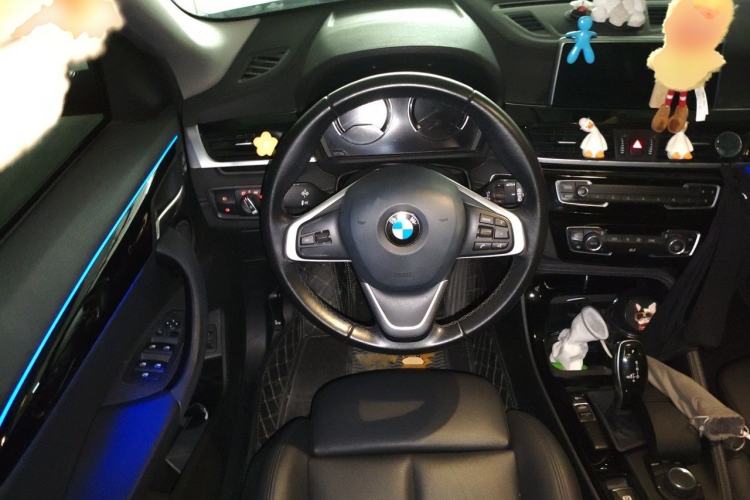 Used BMW X2 2018 sDrive25i Leading Model M Sport Package China V Steering Wheel