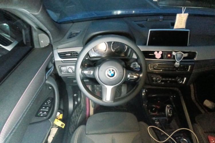 Used BMW X2 2018 sDrive25i Luxury Model with M Off-Road Package China V Emission Standard Steering Wheel