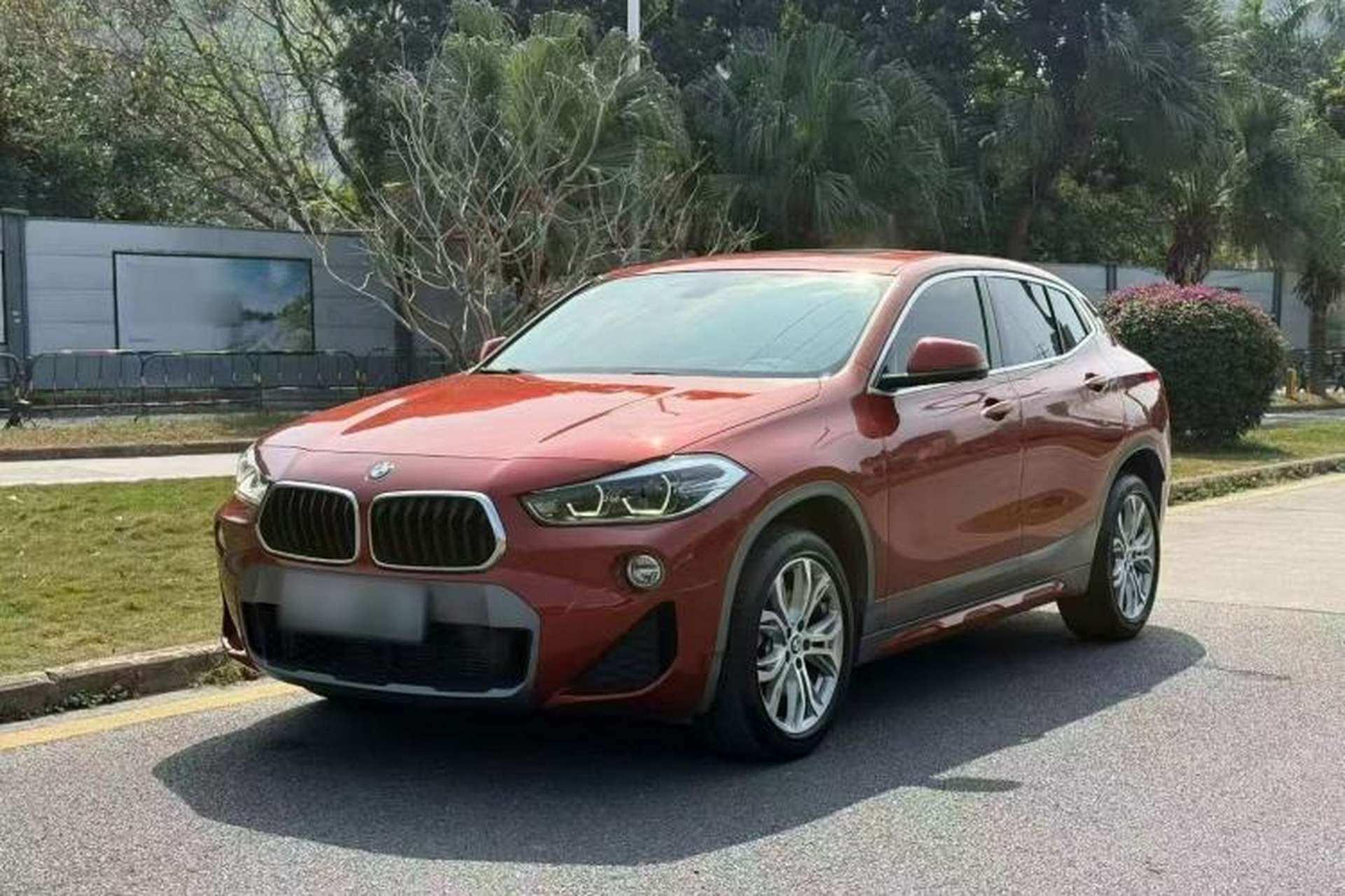 Used BMW X2 2018 sDrive25i Leading Model M Sport Package China V Front Left 45 Deg