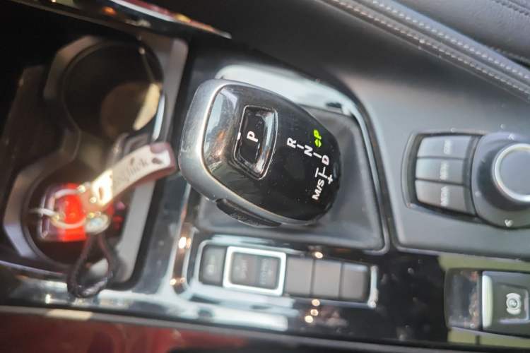 Used BMW X2 2018 sDrive20i M Sport Package China V Emission Standard Gear Lever