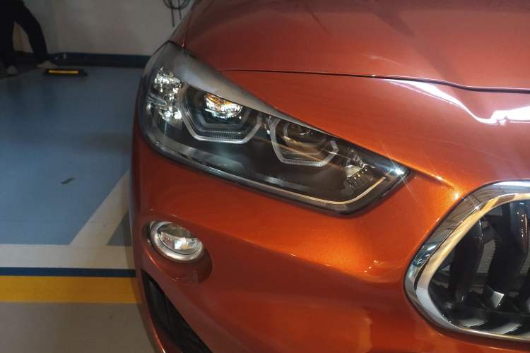 Used BMW X2 2018 sDrive25i Leading Model M Sport Package China V Right Front Headlight