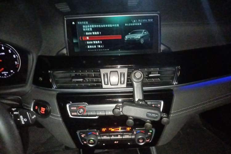 Used BMW X2 2018 sDrive25i Leading Model M Sport Package China V Audio And AC Panel
