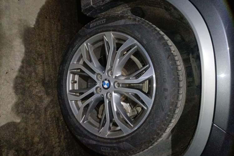 Used BMW X2 2018 sDrive25i Leading Model M Sport Package China V Right Front Wheel Hub