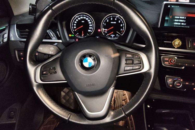 Used BMW X2 2018 sDrive25i Leading Model M Sport Package China V Steering Wheel