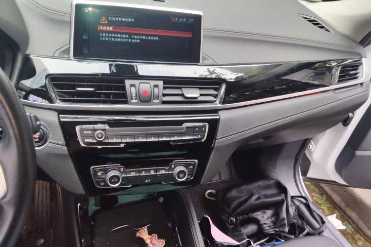 Used BMW X2 2018 sDrive25i Leading Model M Sport Package China V Audio And AC Panel