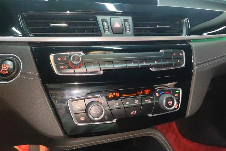 Used BMW X2 2018 sDrive25i Leading Model M Sport Package China V Audio And AC Panel