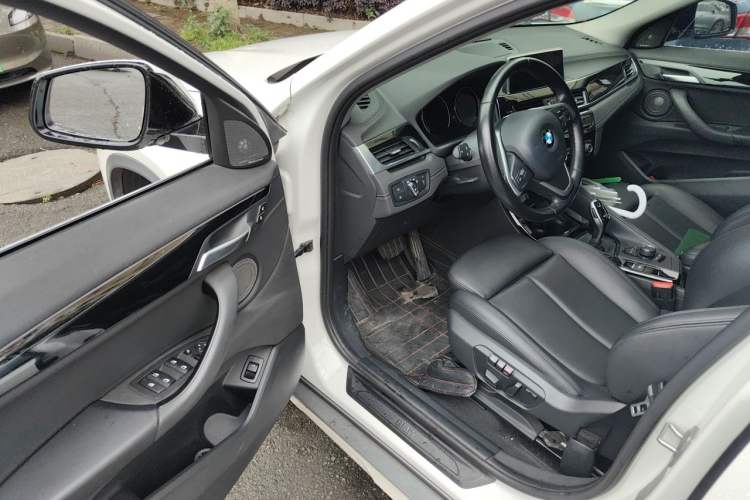 Used BMW X2 2018 sDrive25i Leading Model M Sport Package China V Driver Seat
