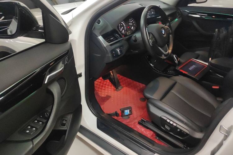 Used BMW X2 2018 sDrive25i Leading Model M Sport Package China V Driver Seat