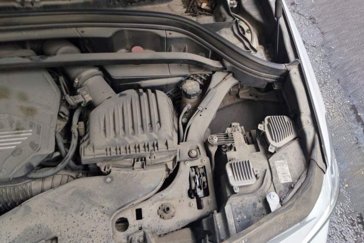 Used BMW X2 2018 sDrive25i Leading Model M Sport Package China V Engine Bay Left