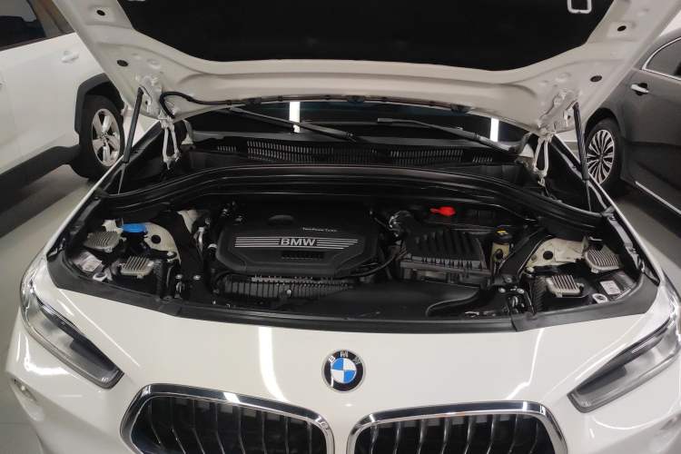 Used BMW X2 2018 sDrive25i Leading Model M Sport Package China V Engine Bay