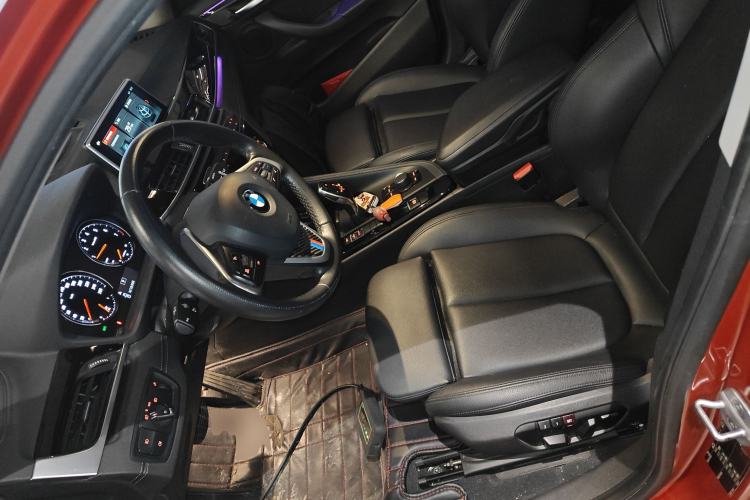 Used BMW X2 2018 sDrive25i Leading Model M Sport Package China V Left Front Seat