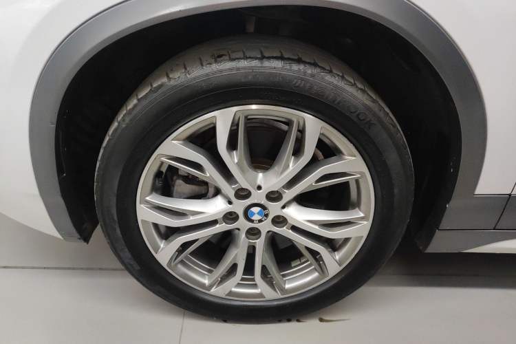 Used BMW X2 2018 sDrive25i Leading Model M Sport Package China V Left Front Wheel Hub