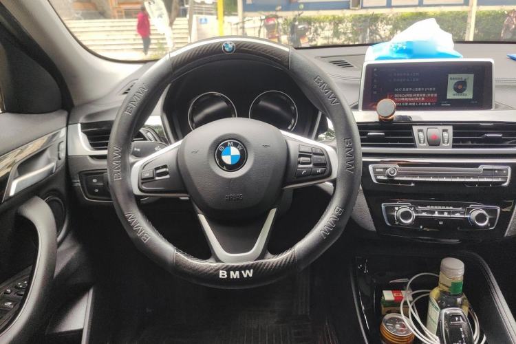 Used BMW X2 2018 sDrive20i M Sport Package China V Emission Standard Steering Wheel