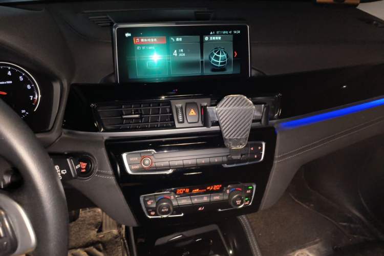 Used BMW X2 2018 sDrive25i Leading Model M Sport Package China V Audio And AC Panel
