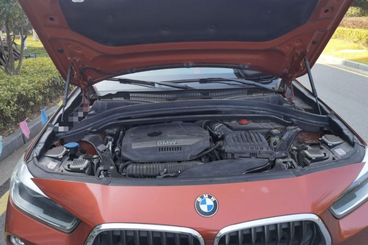 Used BMW X2 2018 sDrive25i Luxury M Sport Package China V Emission Standard Engine Bay