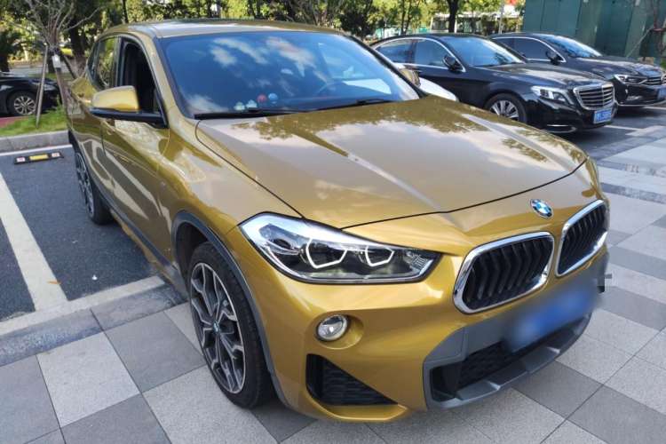 Used BMW X2 2018 sDrive25i Luxury Model with M Off-Road Package China V Emission Standard Front Right 45 Deg