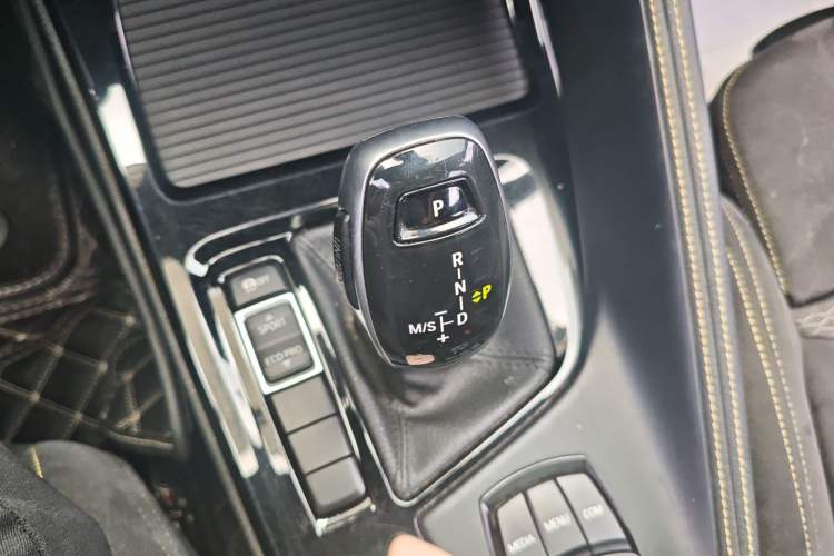 Used BMW X2 2018 sDrive25i Luxury M Sport Package China V Emission Standard Gear Lever