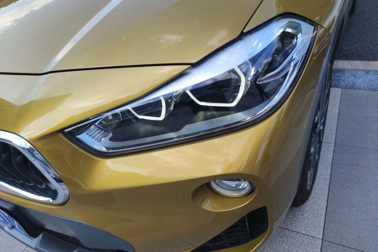 Used BMW X2 2018 sDrive25i Luxury Model with M Off-Road Package China V Emission Standard Left Front Headlight