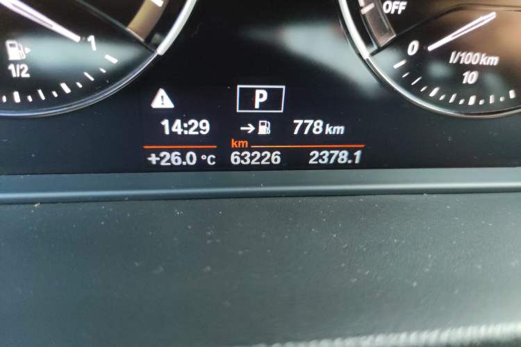 Used BMW X2 2018 sDrive25i Luxury Model with M Off-Road Package China V Emission Standard Odometer Close Up