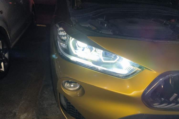 Used BMW X2 2018 sDrive25i Leading Model M Sport Package China V Right Front Headlight