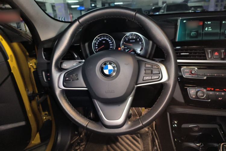 Used BMW X2 2018 sDrive25i Leading Model M Sport Package China V Steering Wheel