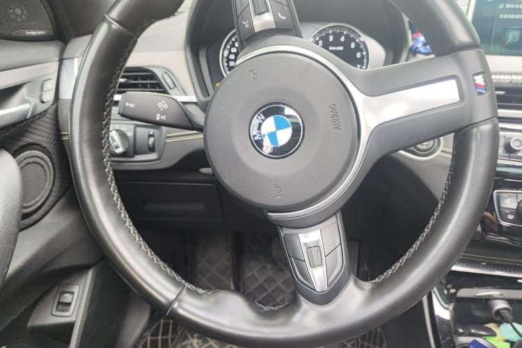 Used BMW X2 2018 sDrive25i Luxury M Sport Package China V Emission Standard Steering Wheel