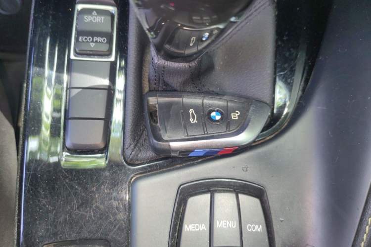 Used BMW X2 2018 sDrive25i Luxury M Sport Package China V Emission Standard Vehicle Key