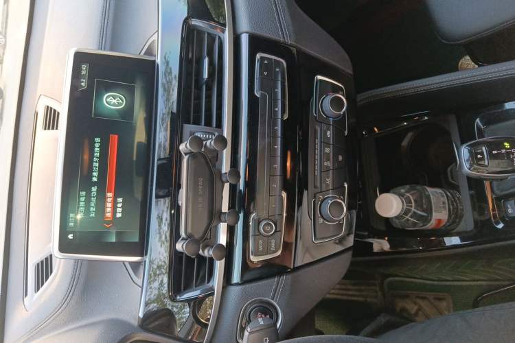 Used BMW X2 2019 sDrive20i M Sport Package China VI Emission Standard Audio And AC Panel