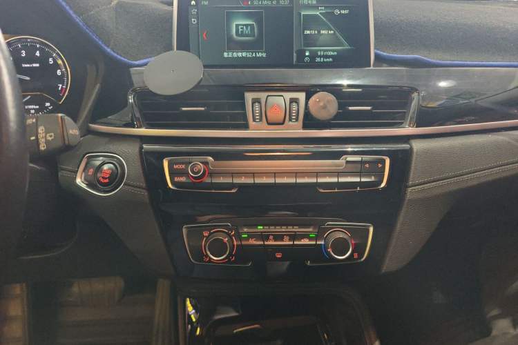 Used BMW X2 2019 sDrive20i M Sport Package China VI Emission Standard Audio And AC Panel