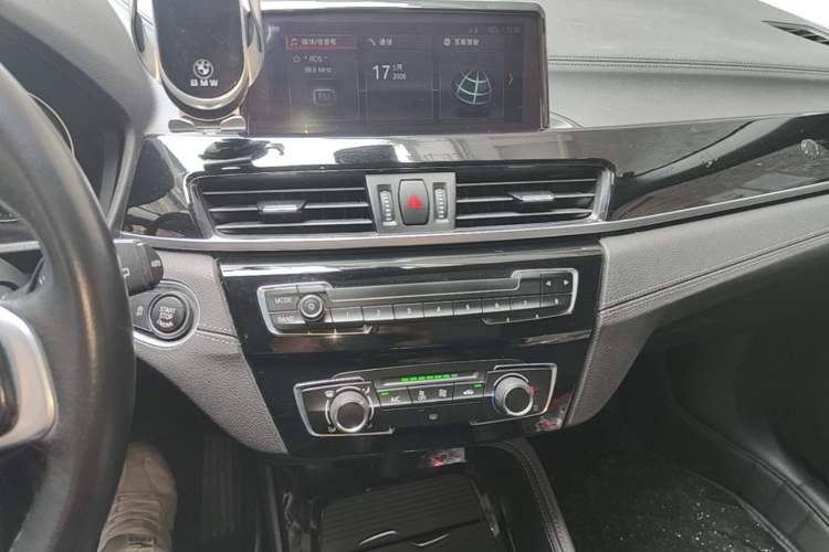 Used BMW X2 2019 sDrive20i M Sport Package China VI Emission Standard Audio And AC Panel