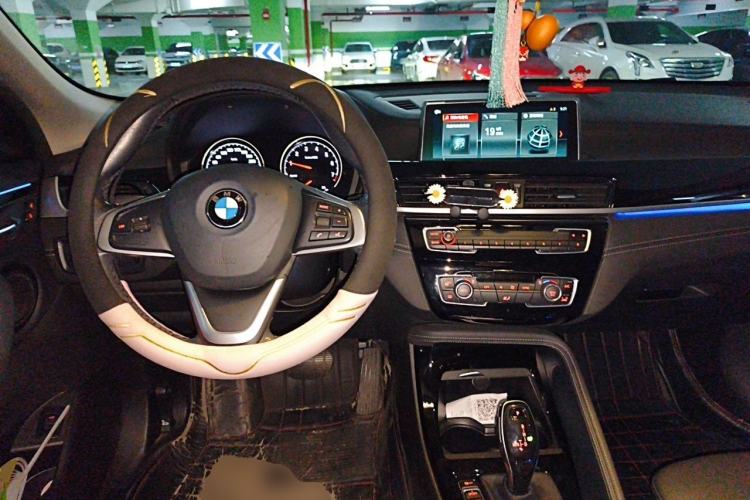Used BMW X2 2019 sDrive25i Leading Edition M Sport Package China VI Center Console