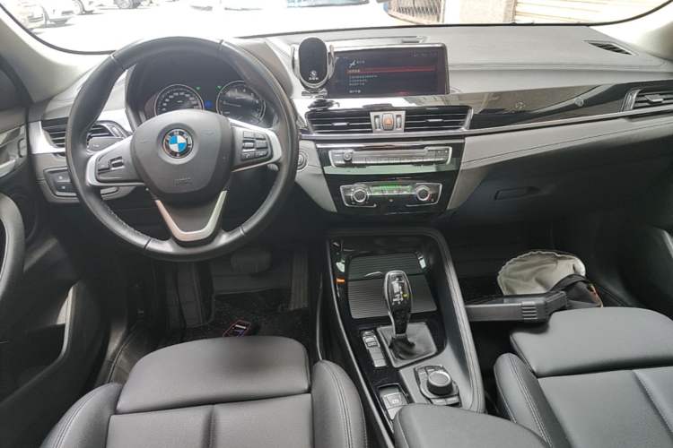 Used BMW X2 2019 sDrive20i M Sport Package China VI Emission Standard Center Console