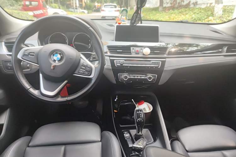 Used BMW X2 2019 sDrive20i M Sport Package China VI Emission Standard Center Console