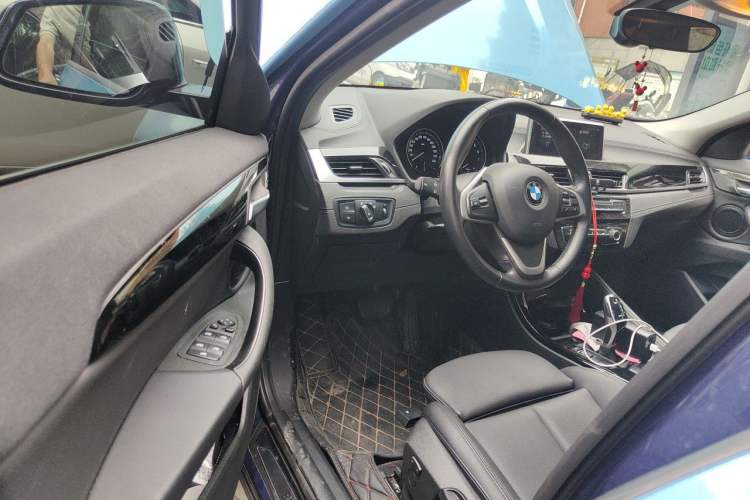 Used BMW X2 2019 sDrive20i M Sport Package China VI Emission Standard Driver Seat