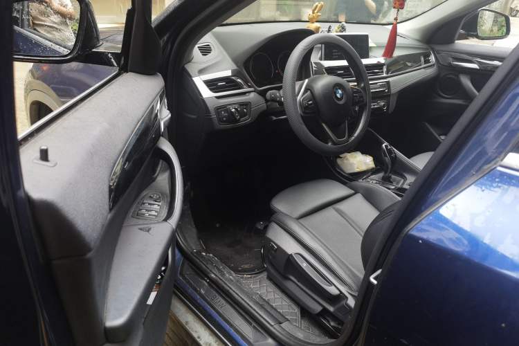 Used BMW X2 2019 sDrive20i M Sport Package China VI Emission Standard Driver Seat